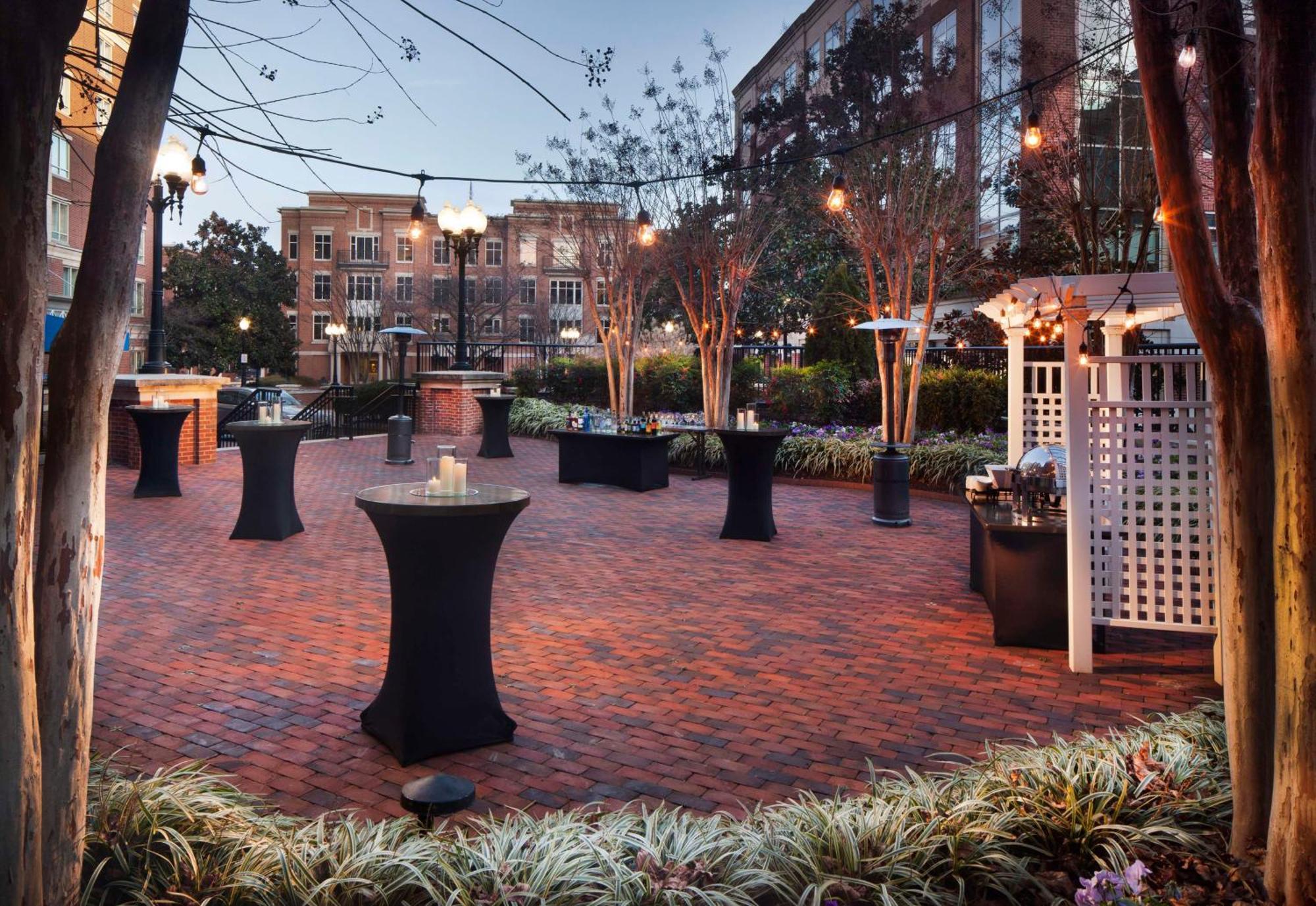 Hilton Alexandria Old Town Hotel Exterior foto